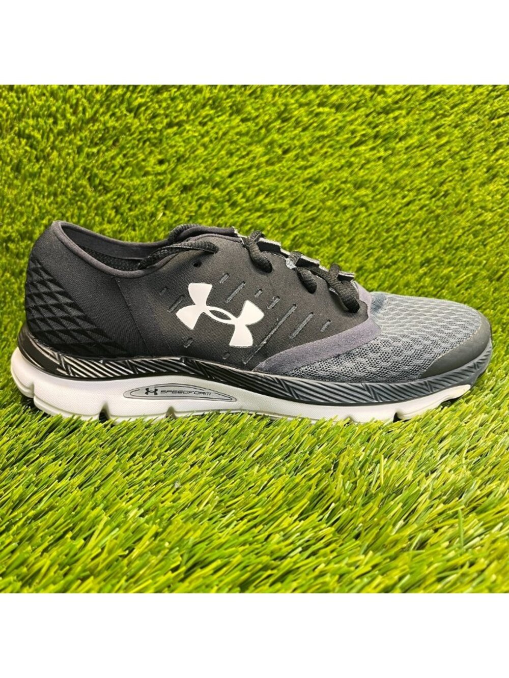 Under Armour Speedform Intake Mens Size 7.5 Black Gray Running Shoes Sneakers